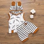 Load image into Gallery viewer, Hooded Feather T shirt &amp; Striped Shorts
